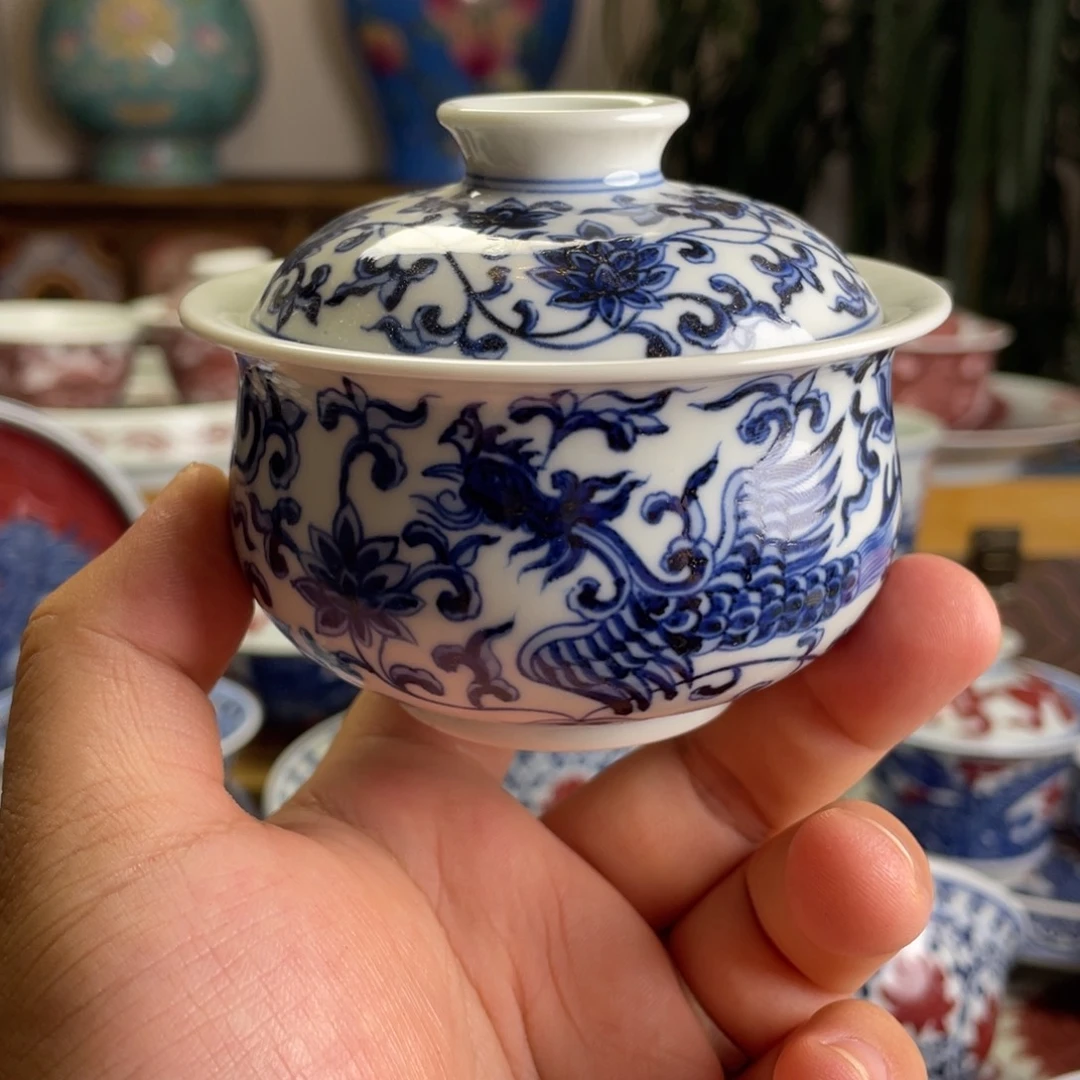 青花缠枝凤凰盖碗微瑕