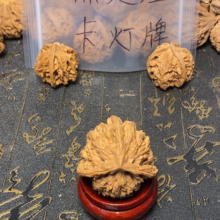 中***n文玩核桃吊坠文玩核桃异形单只