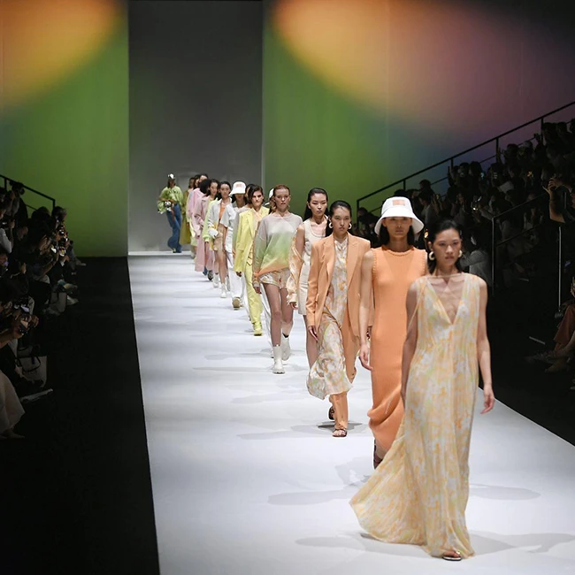 法拉鸣哥新款时尚女装长款气质整款付款直播链接套装显瘦夏季印花