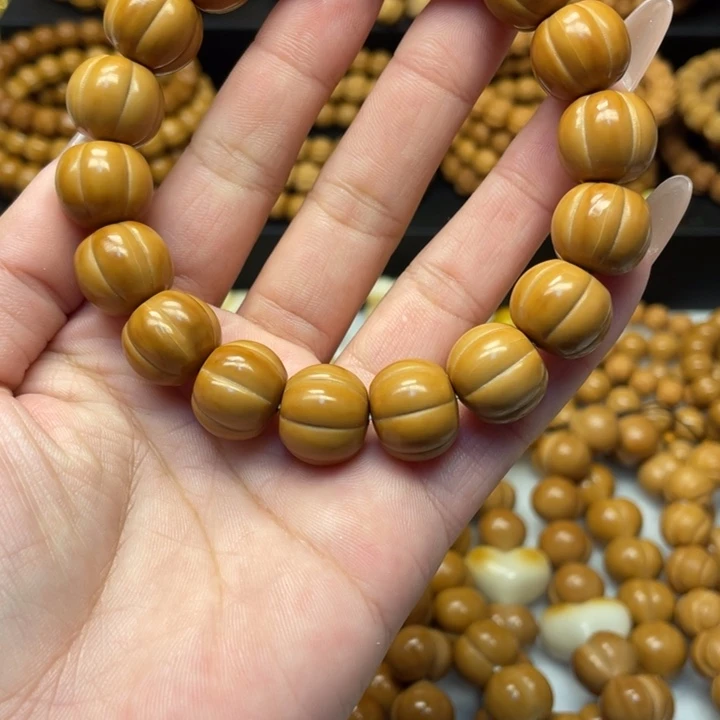 旁***•猴头核桃吊坠全品泡芙南瓜