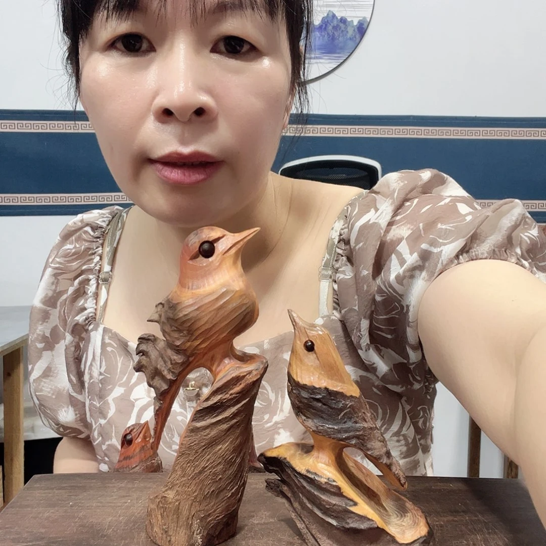 吴*华百年树的设计风格
