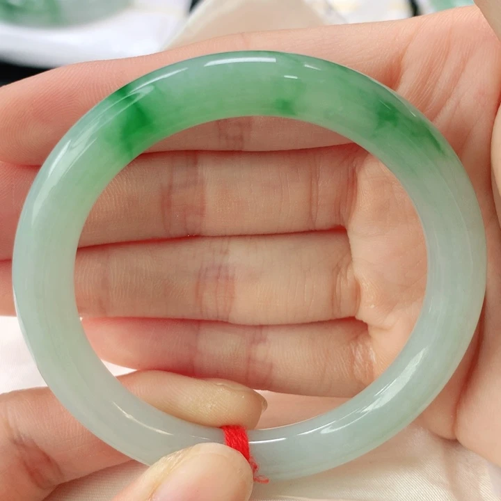 未镶嵌手镯翡翠翡翠手镯50圆