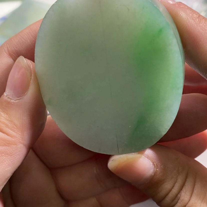 【闪购商品】翡翠挂件未镶嵌雷**t