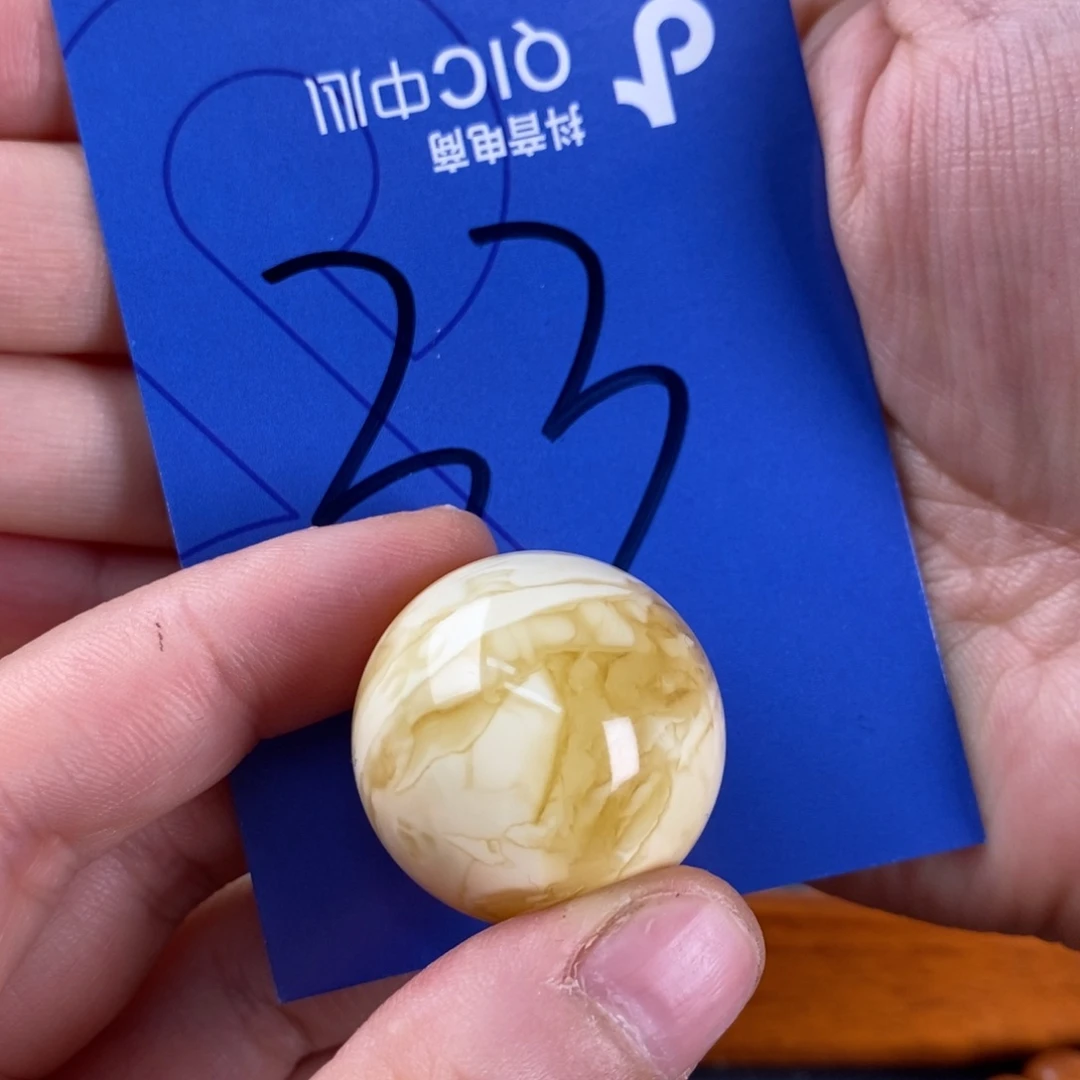 蜜蜡裸石未镶嵌腰****壮蜜蜡