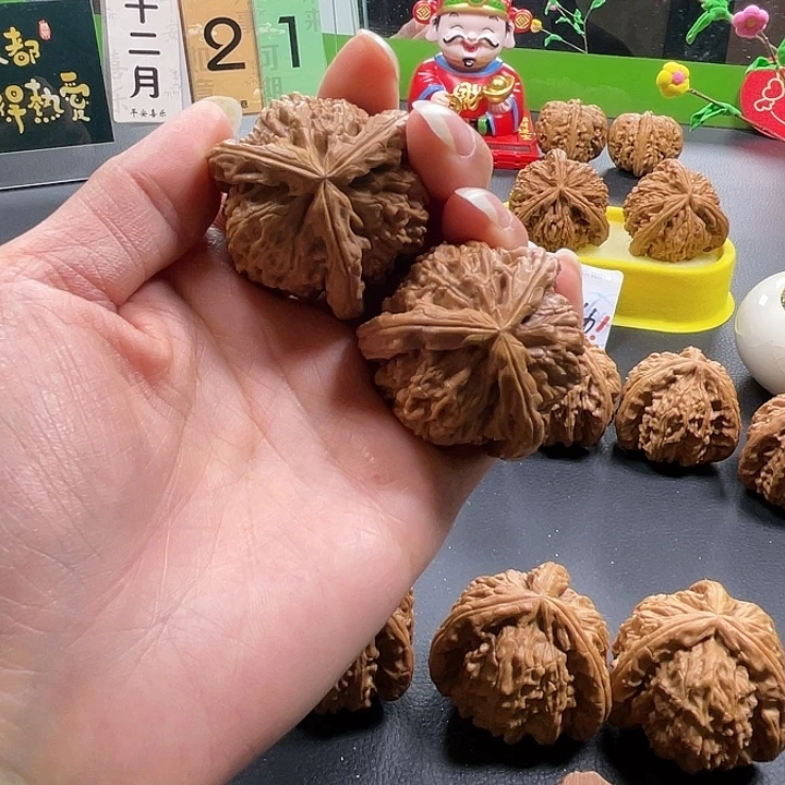 唐***香吊坠文玩核桃拼接白奔