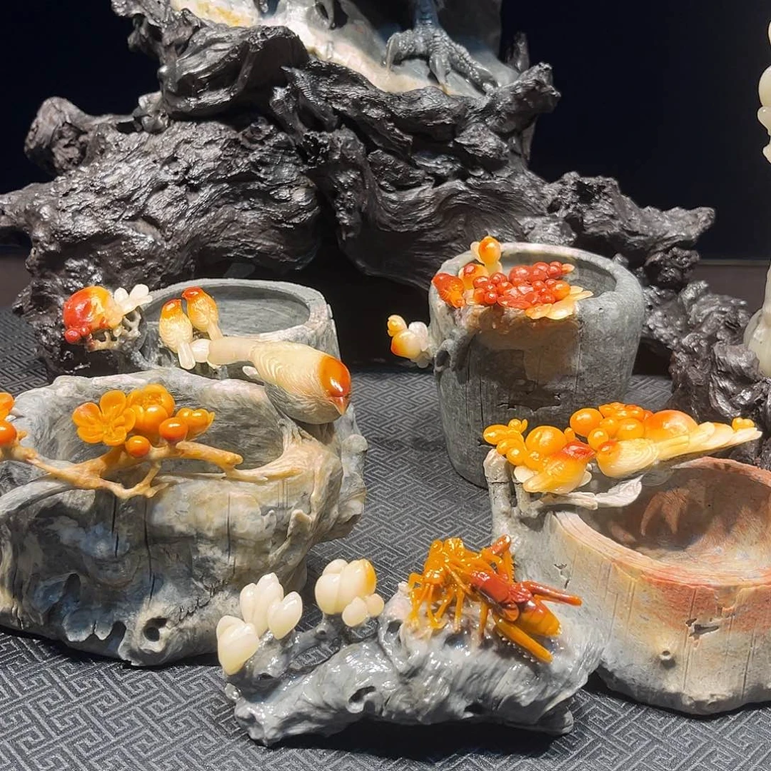 寿山石纹**龙寿山石雕刻作品