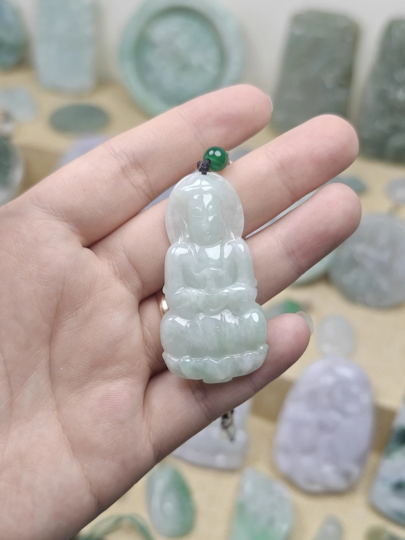 纯天然A货翡翠观音吊坠