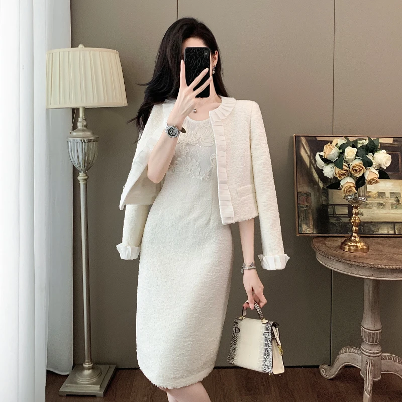 2025新款长袖小香风法式常规袖连衣裙名媛千金气质秋冬修身裙套装