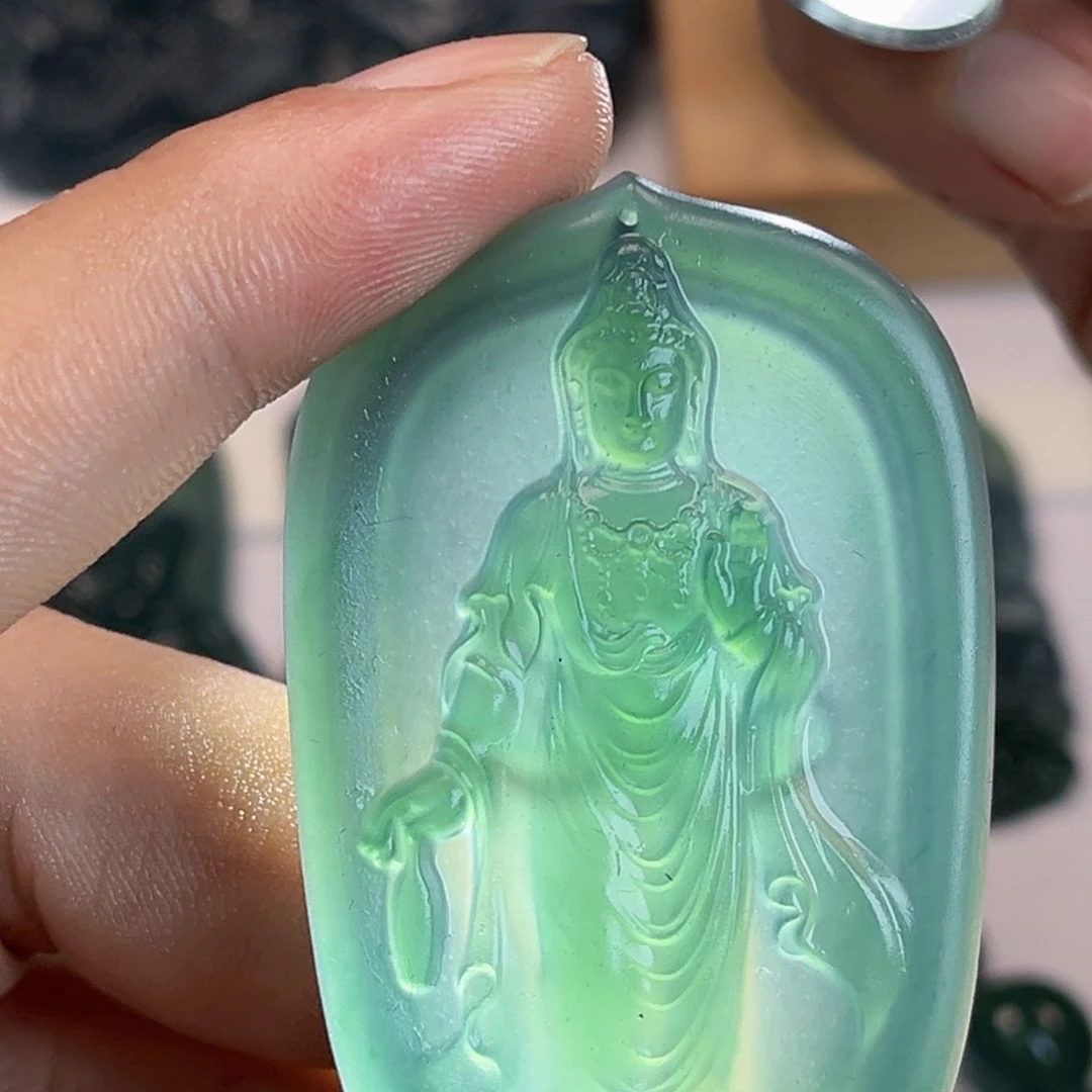 定制翡翠未镶嵌翡翠