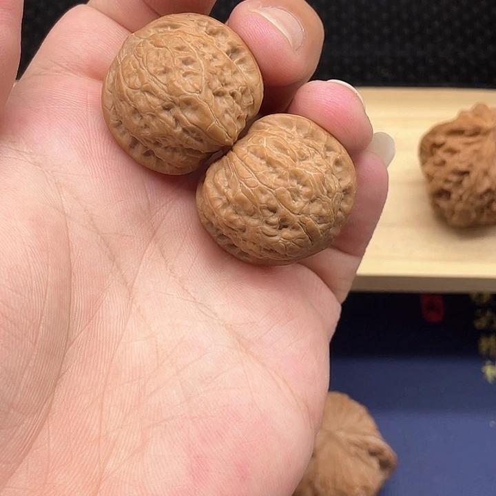 陶***少文玩核桃吊坠乾隆磨