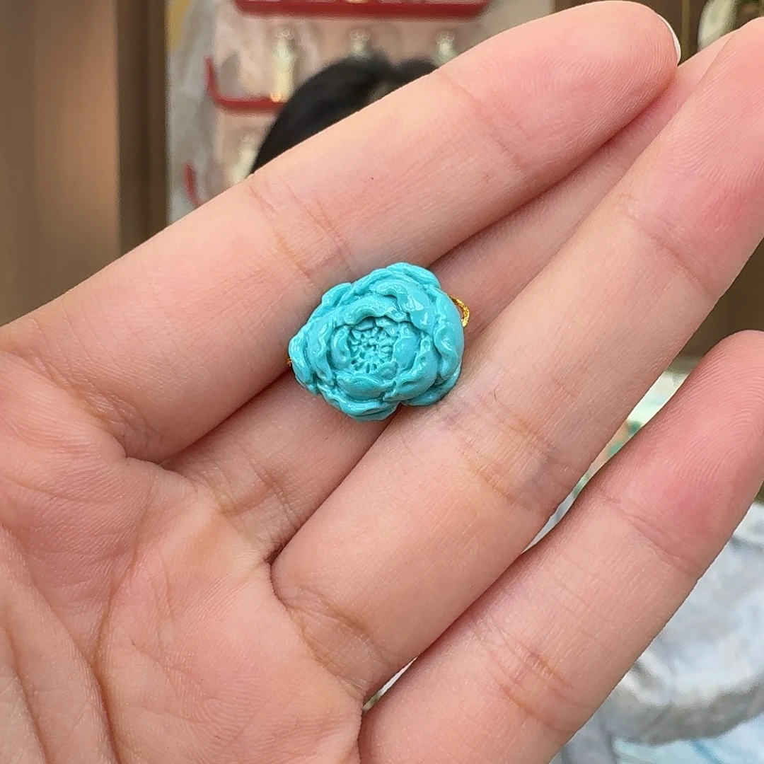 ****寒绿松石未镶嵌珠宝奇石