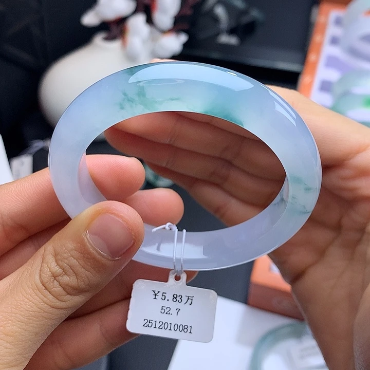 未镶嵌手镯翡翠53冰飘花正圈