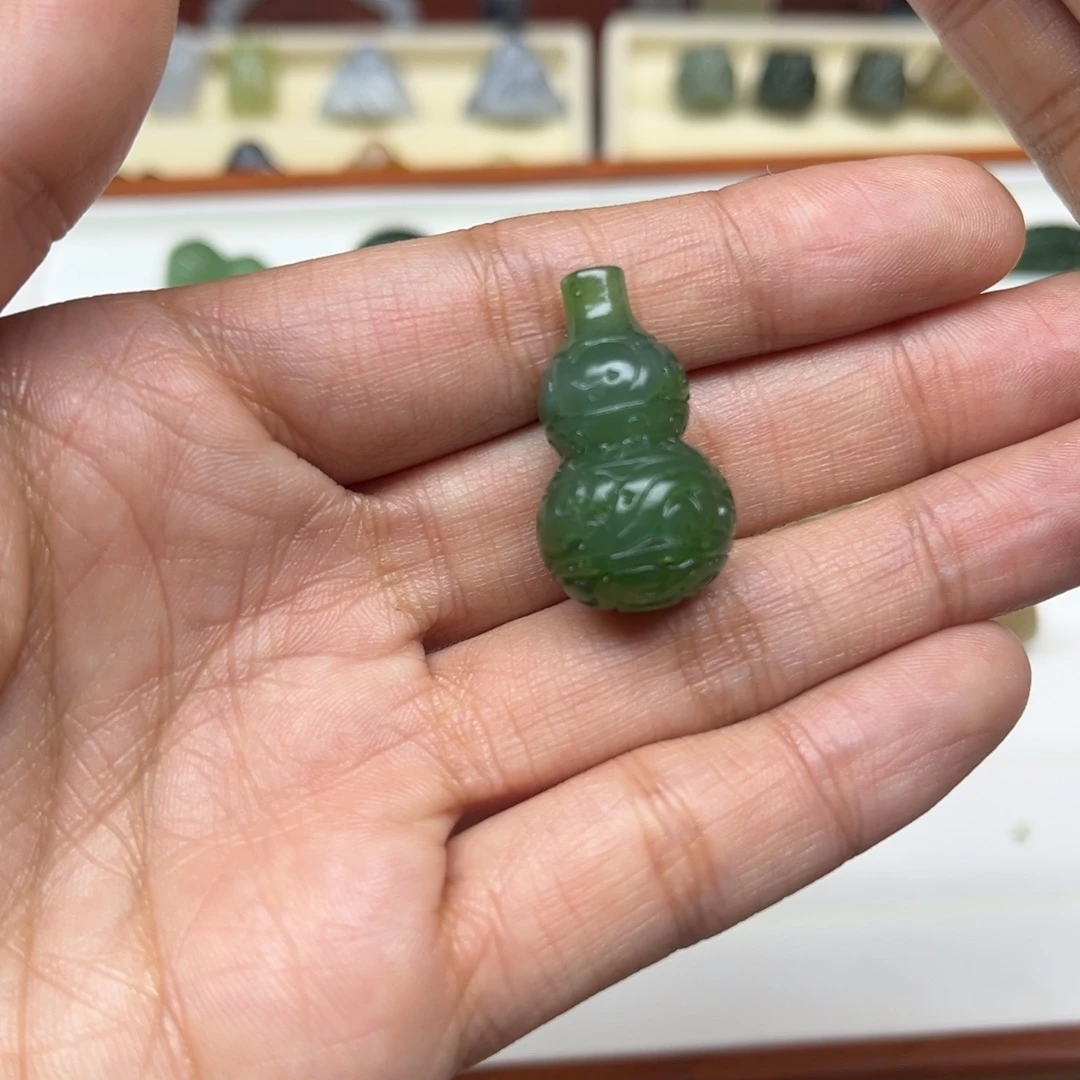 ღ****和田玉未镶嵌珠宝半成品