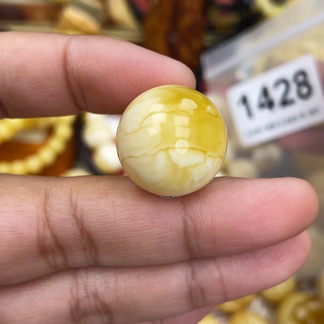 蜜蜡未镶嵌珠宝奇石21