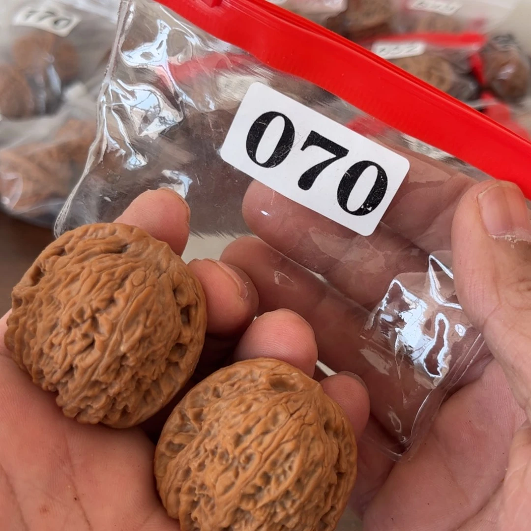 吊坠文玩核桃南疆42