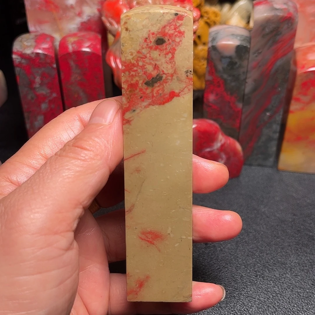 尚***涛昌化鸡血石昌化鸡血石