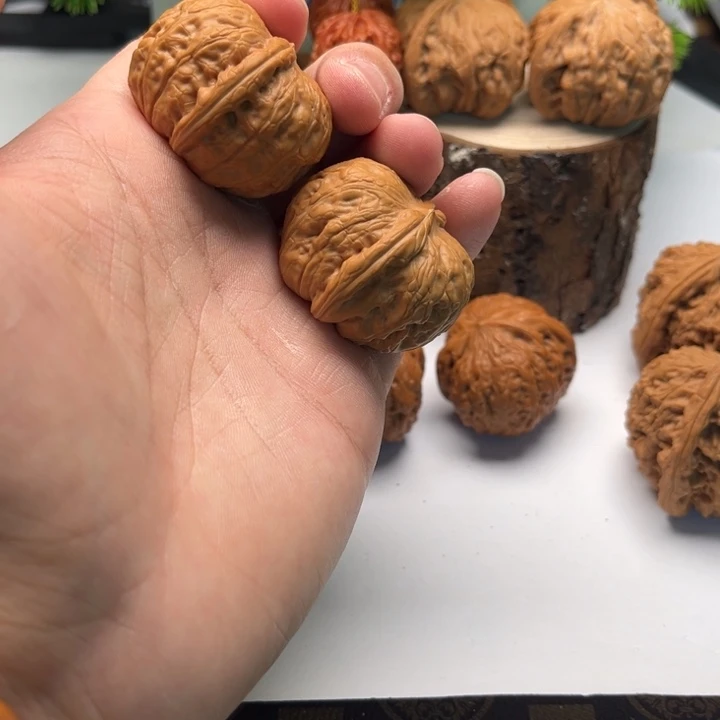 李***文文玩核桃吊坠37全品元宝