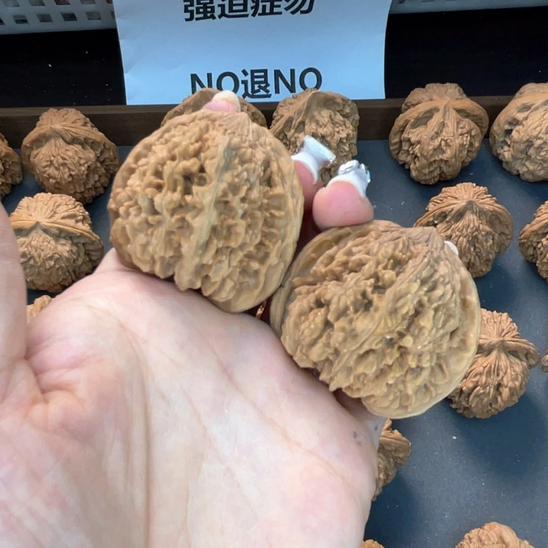 猴头核桃把件43漫天星