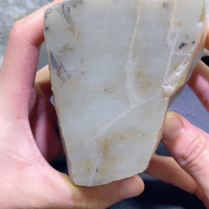 和田玉未镶嵌珠宝半成品