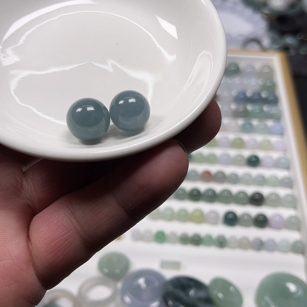 翡翠未镶嵌吊坠(不含链)卡12的蓝紫色的圆珠