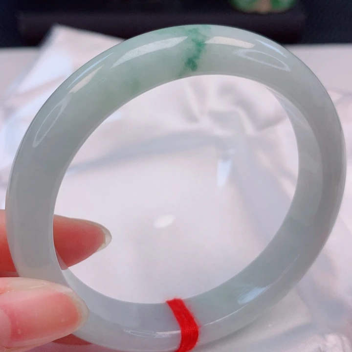 翡翠未镶嵌手镯57圈