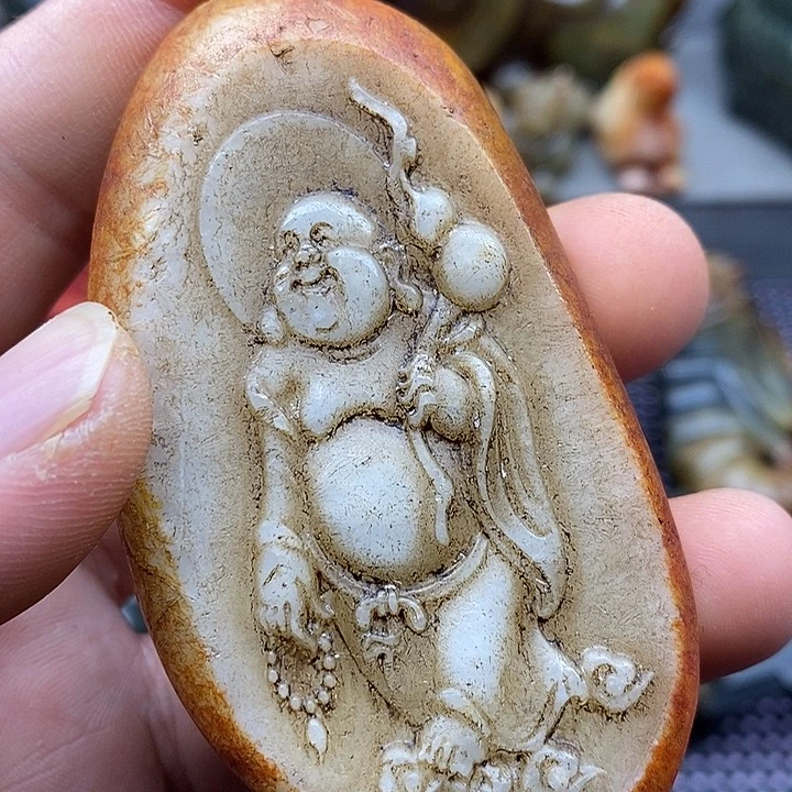 未镶嵌蛇纹石玉颈饰
