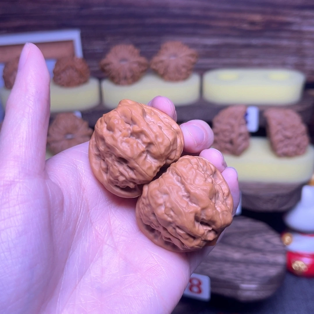 ：***桃核吊坠蛤蟆头闪63