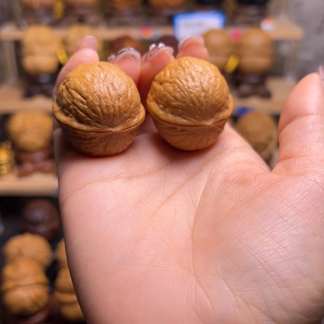 桃核把件皮皮球H43、32……