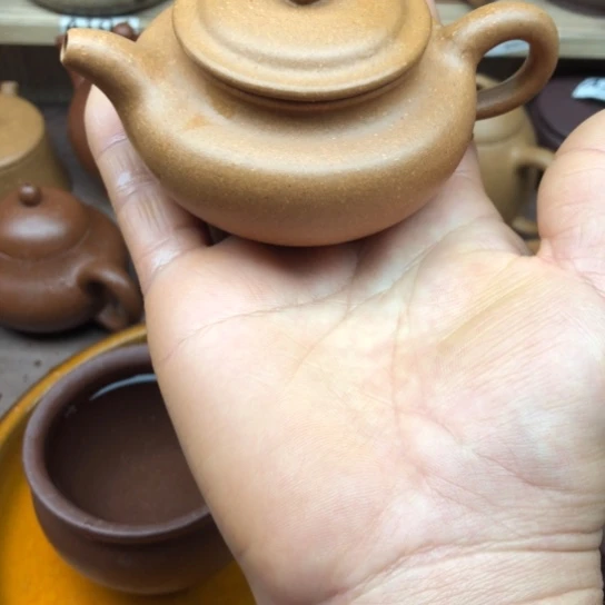 茶壶紫砂黄金段泥仿古120豪升左右