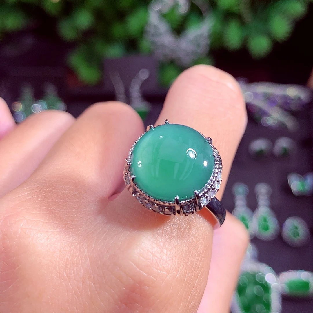 颈饰未镶嵌翡翠天然