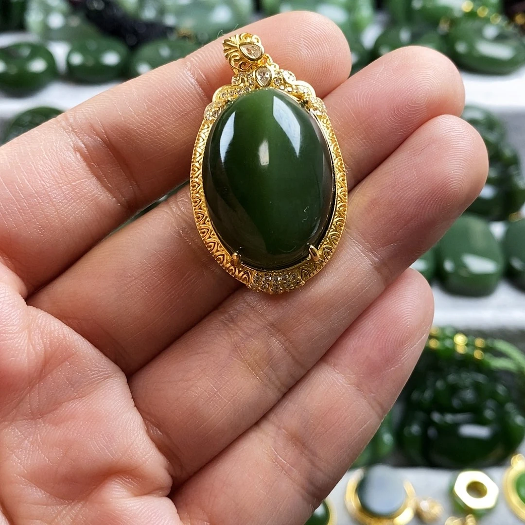 和田玉（碧玉）未镶嵌颈饰