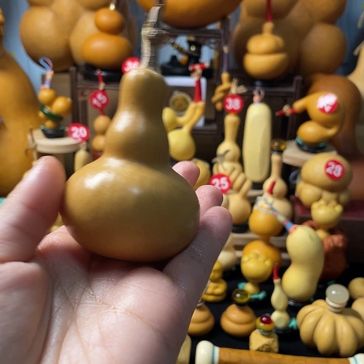 b***n葫芦丝老师在讲英语课