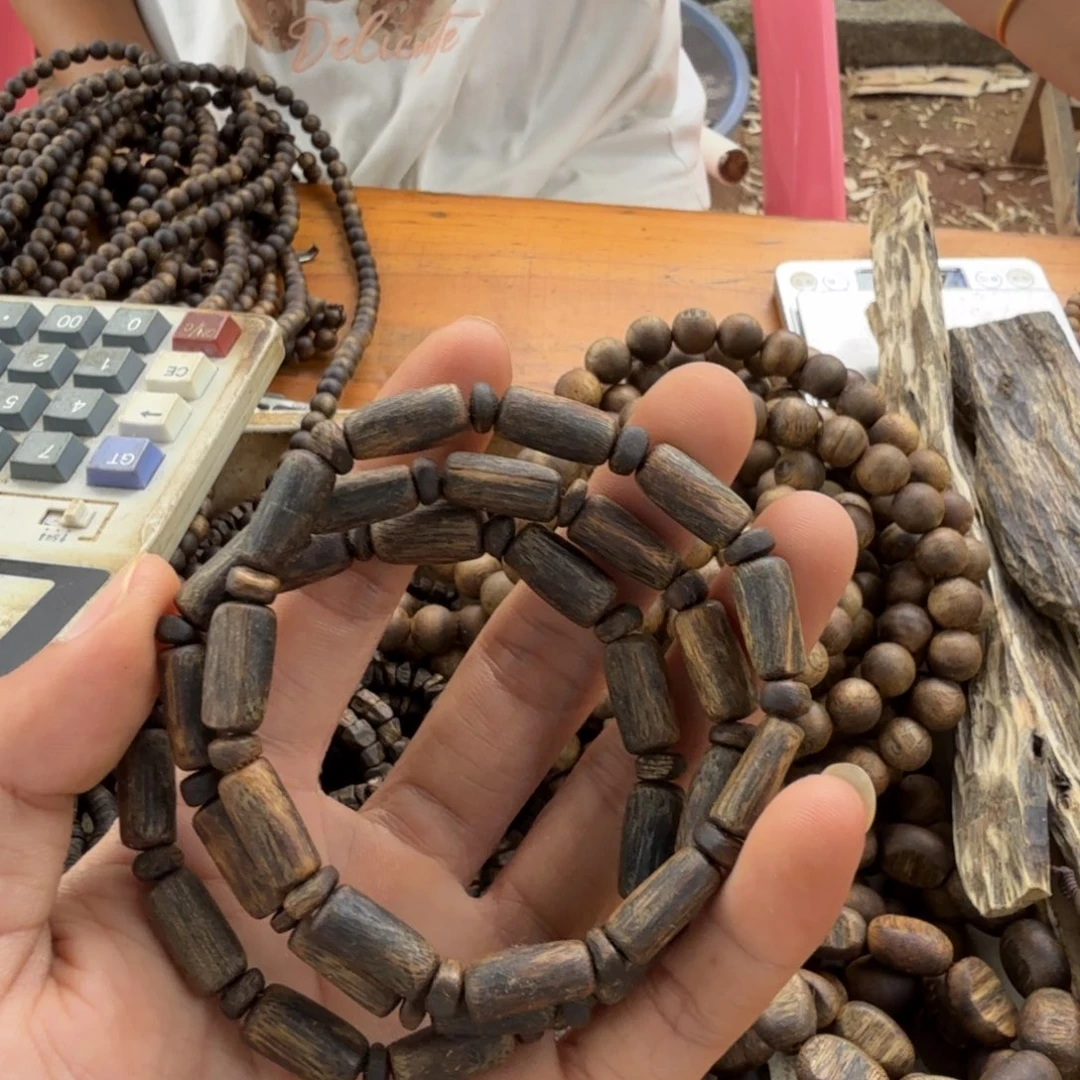 沉香碎屑沉香单圈张勺子隔珠桶珠沉水7克多样性发一