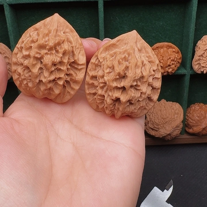 文玩核桃把件全品41尺帝王