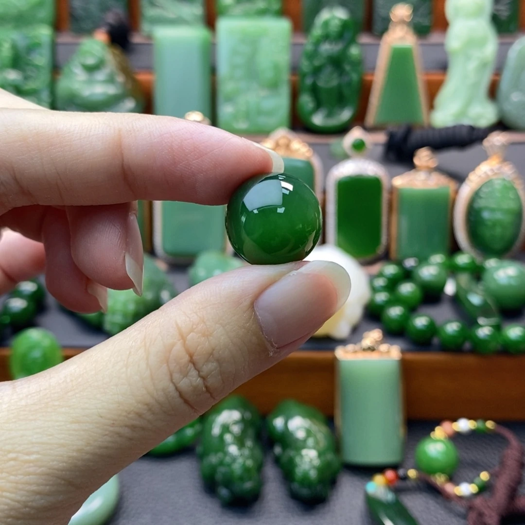 颈饰未镶嵌和田玉（碧玉）碧玉卡16特价