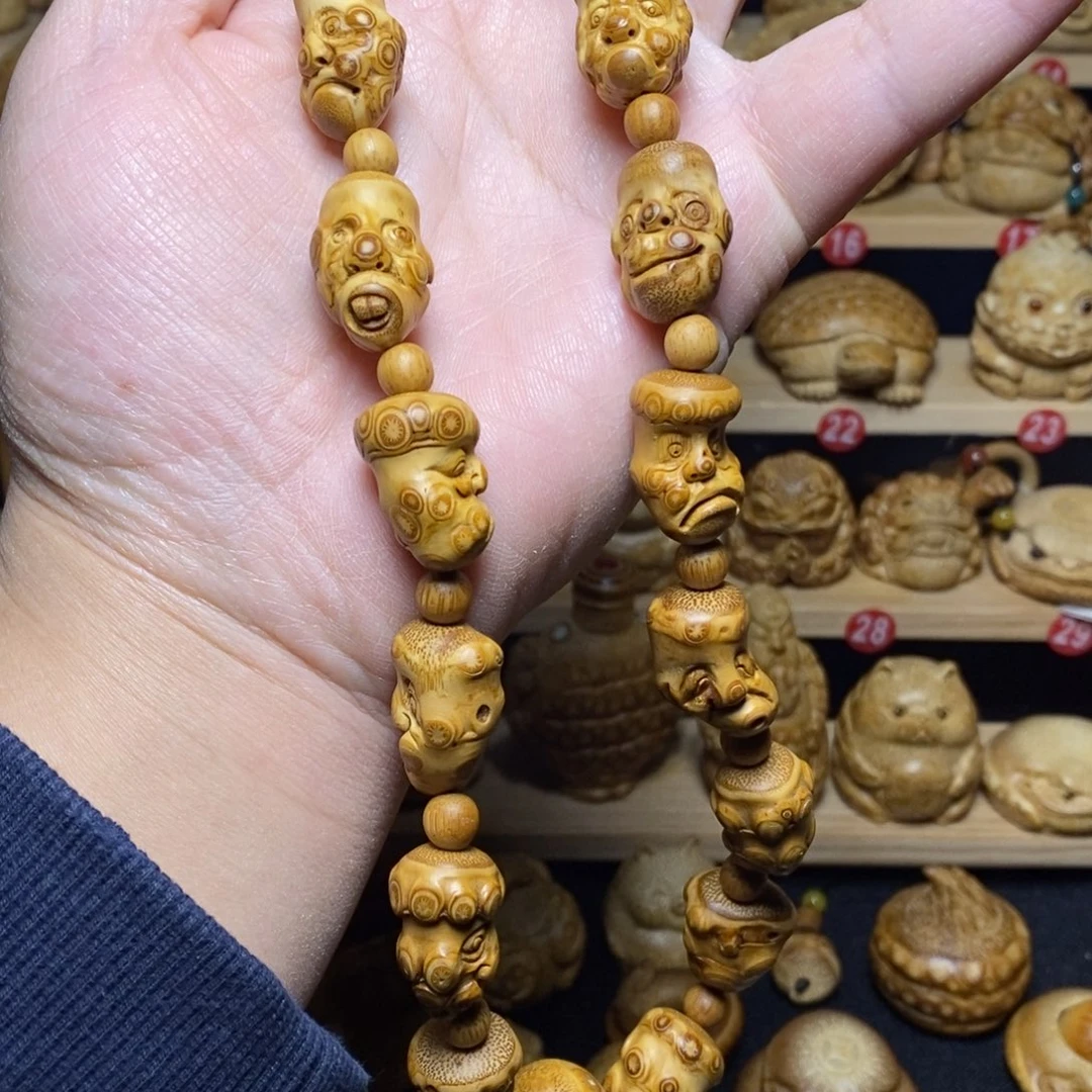 竹竹根雕满钉十八罗汉手持