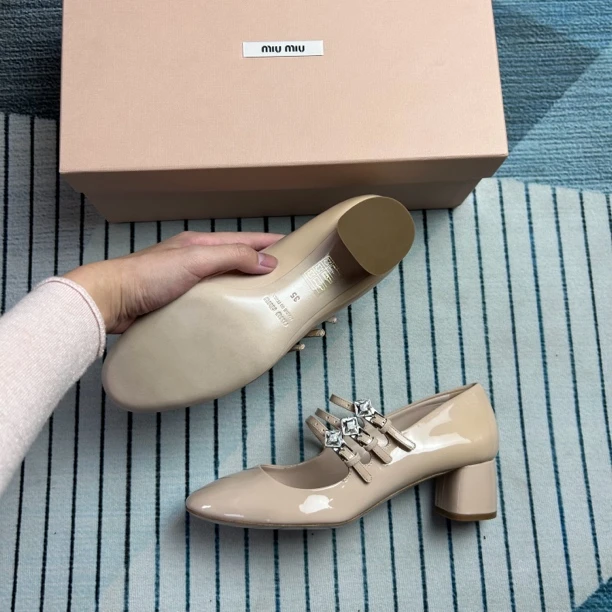 未使用 MIU MIU/缪缪 缪缪裸色玛丽珍鞋三五码