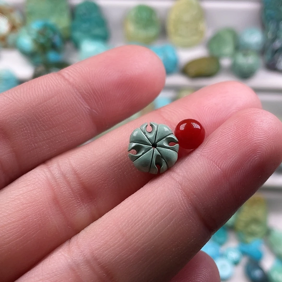 南红玛瑙未镶嵌颈饰