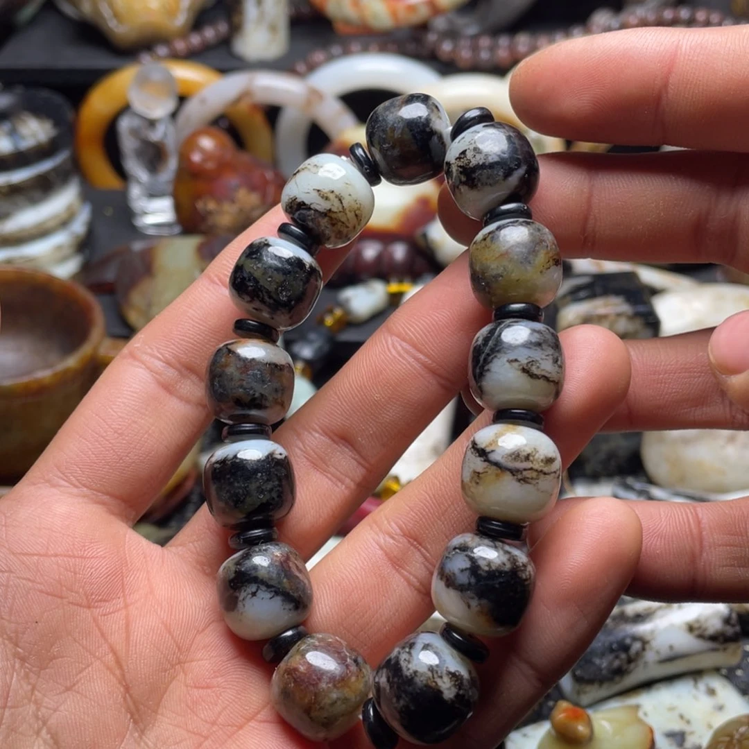 和田玉（糖玉）挂件未镶嵌朱*双