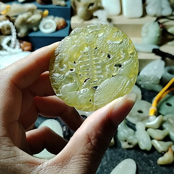 和田玉未镶嵌吊坠(不含链)