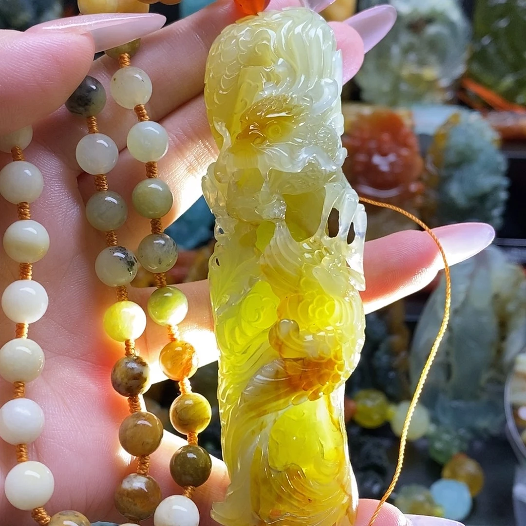 蛇纹石玉未镶嵌颈饰