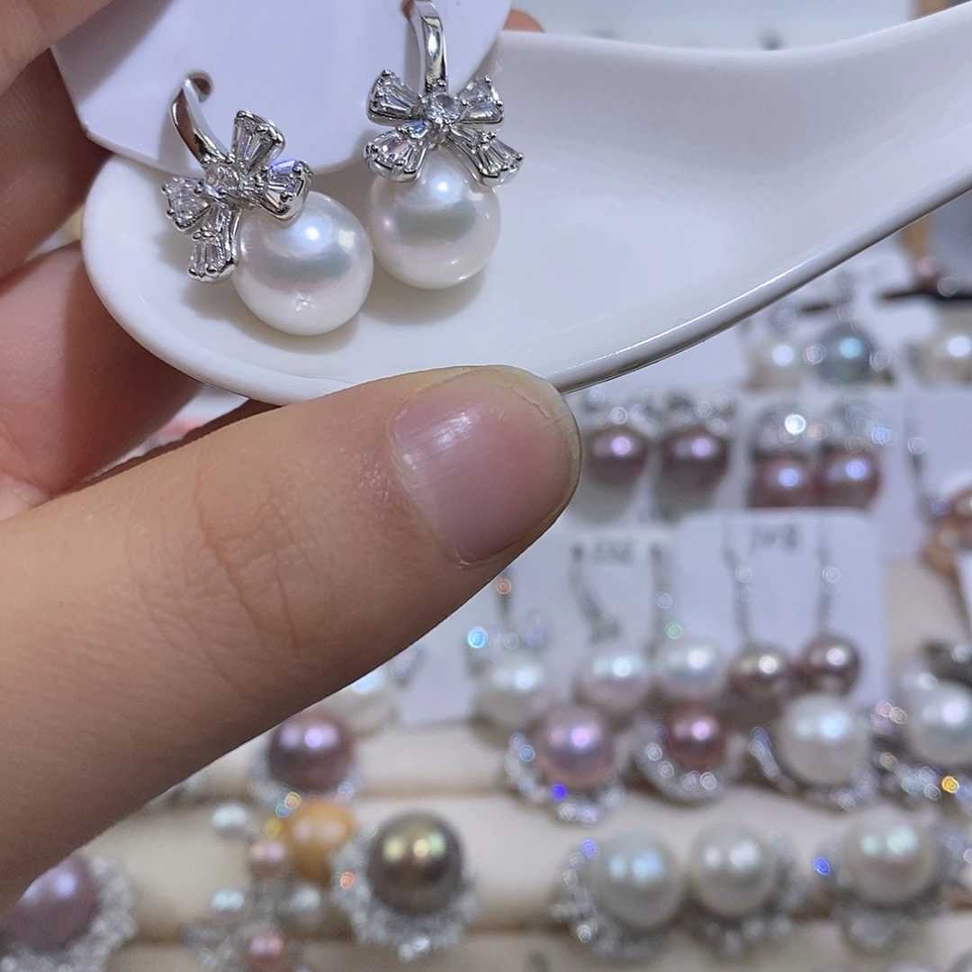 淡水珍珠未镶嵌耳饰11.7mm