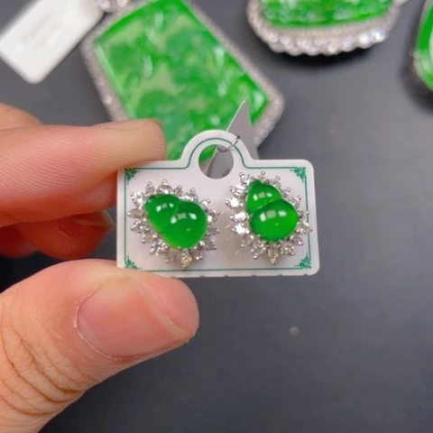 【闪购商品】颈饰银S925镶嵌翡翠翡翠