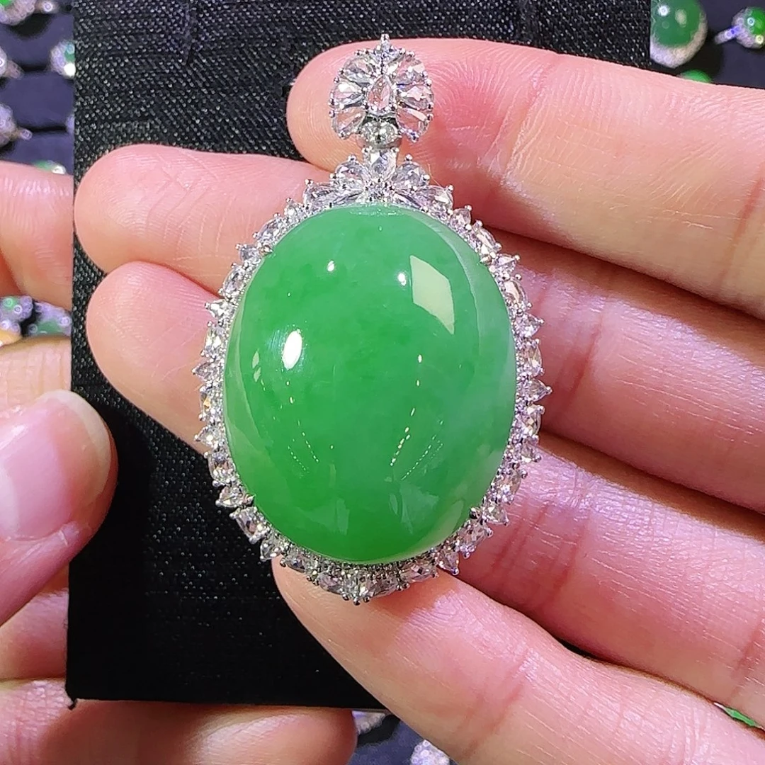 翡翠18K金镶嵌吊坠(不含链)