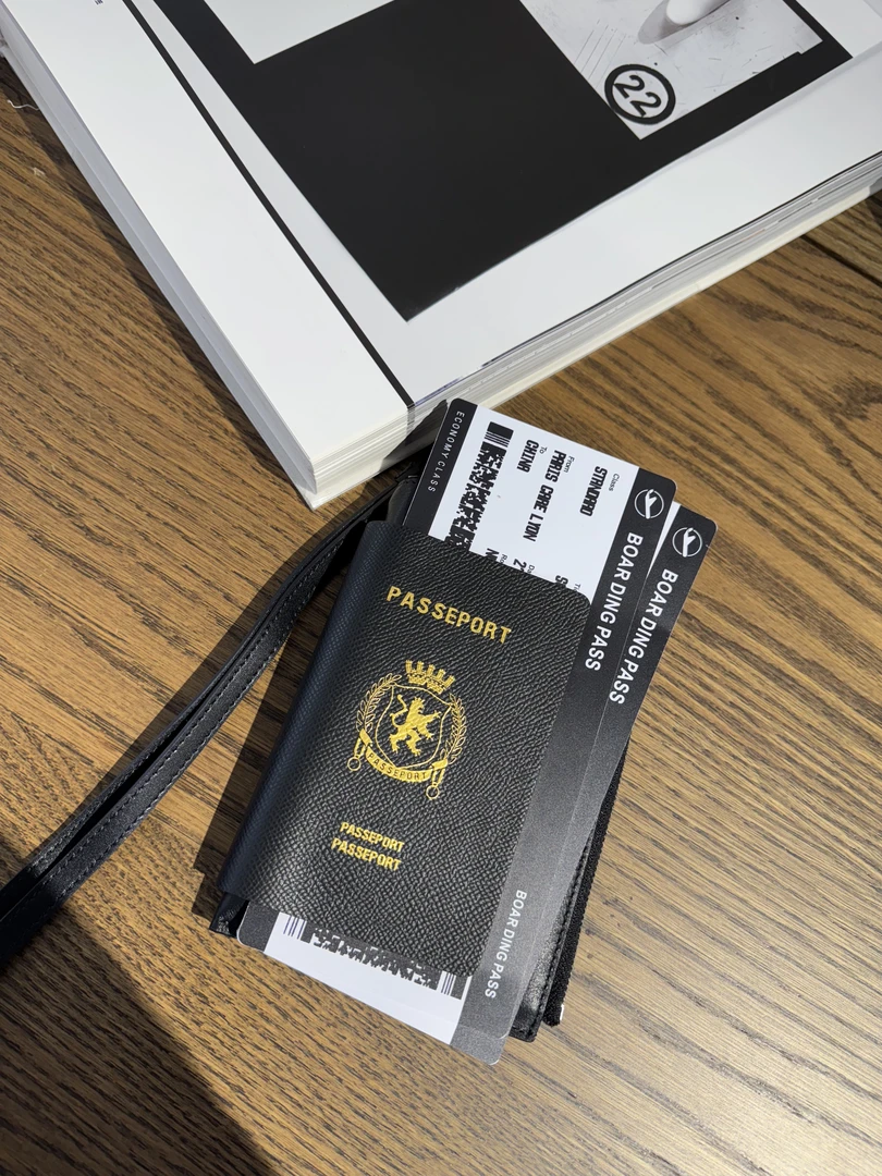 LY LAB 25SS春夏新款度假旅行护照包