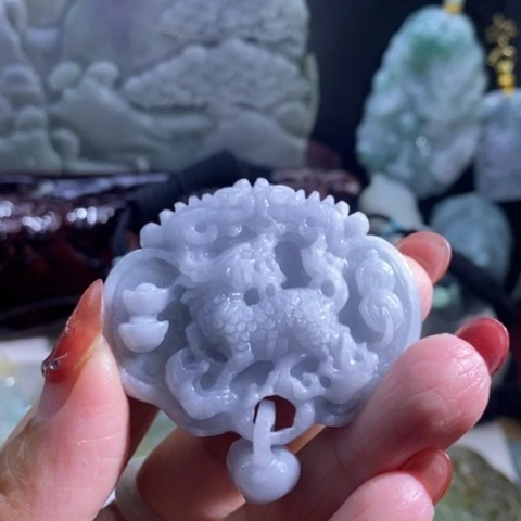 【闪购商品】颈饰未镶嵌翡翠麒麟