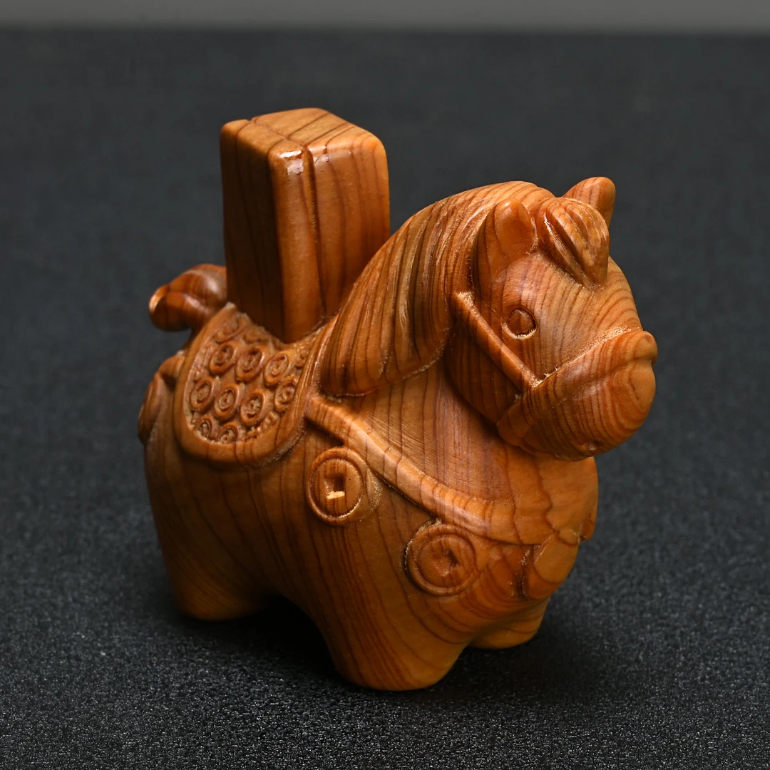 崖柏陈化料马上发财高6cm摆件十二生肖马文玩马到成功创意工艺品