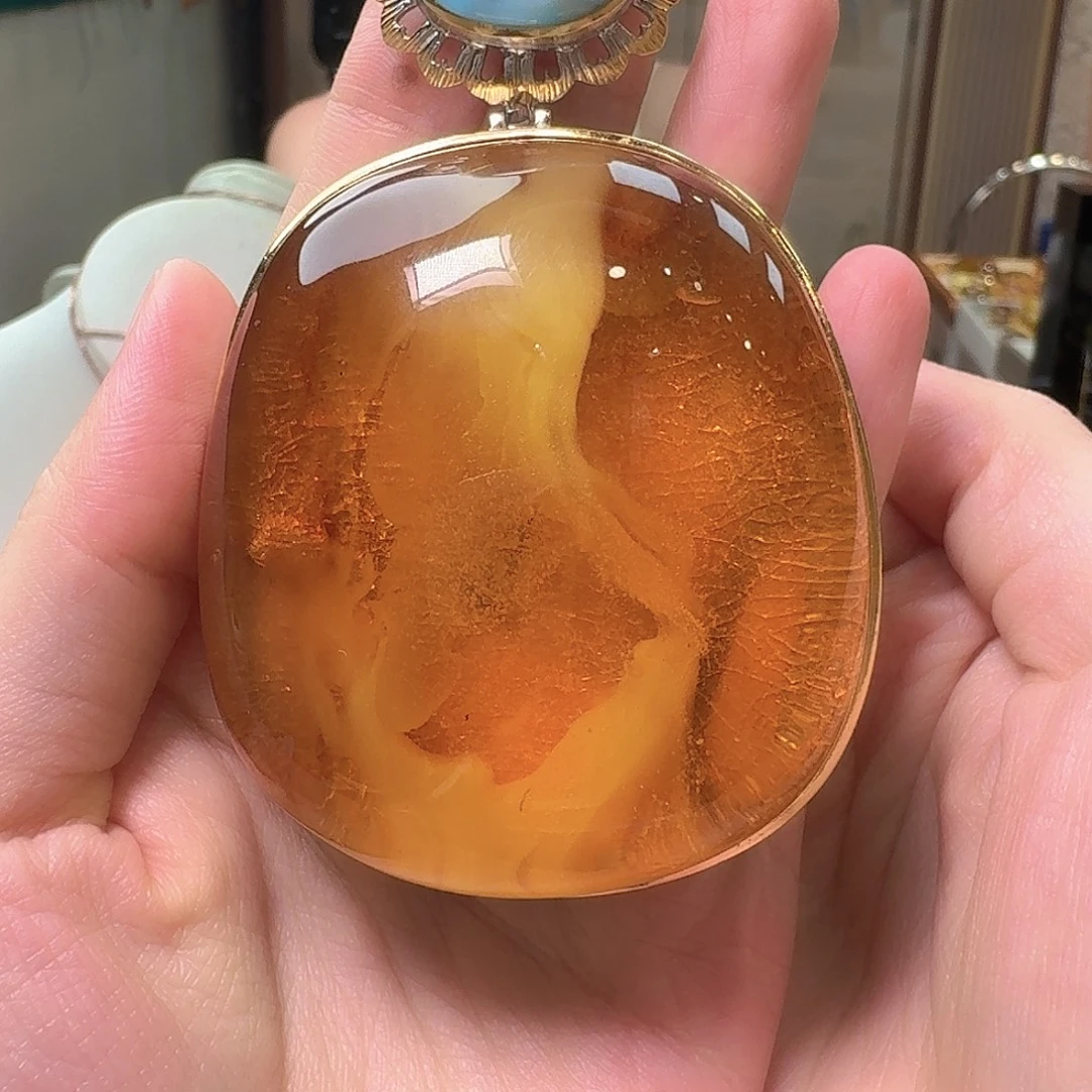 琥珀未镶嵌颈饰吊坠