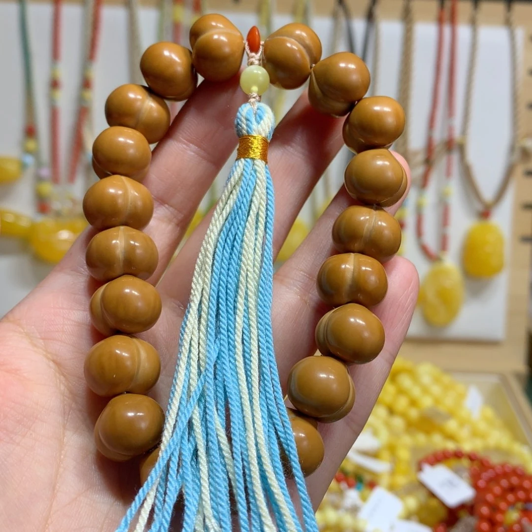 蜜蜡未镶嵌裸石14.3mm