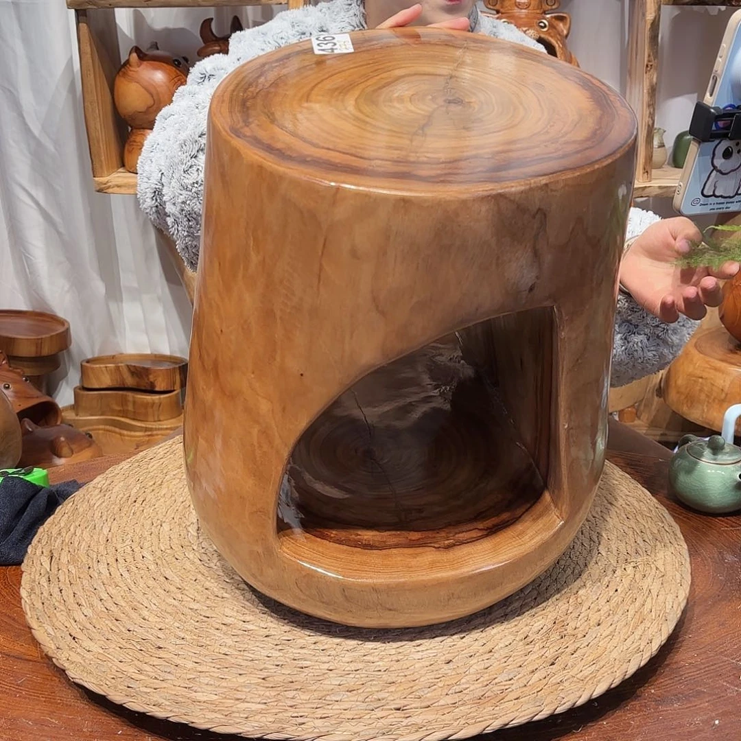 香樟木根雕凳子一物一拍编号436长30宽29高39